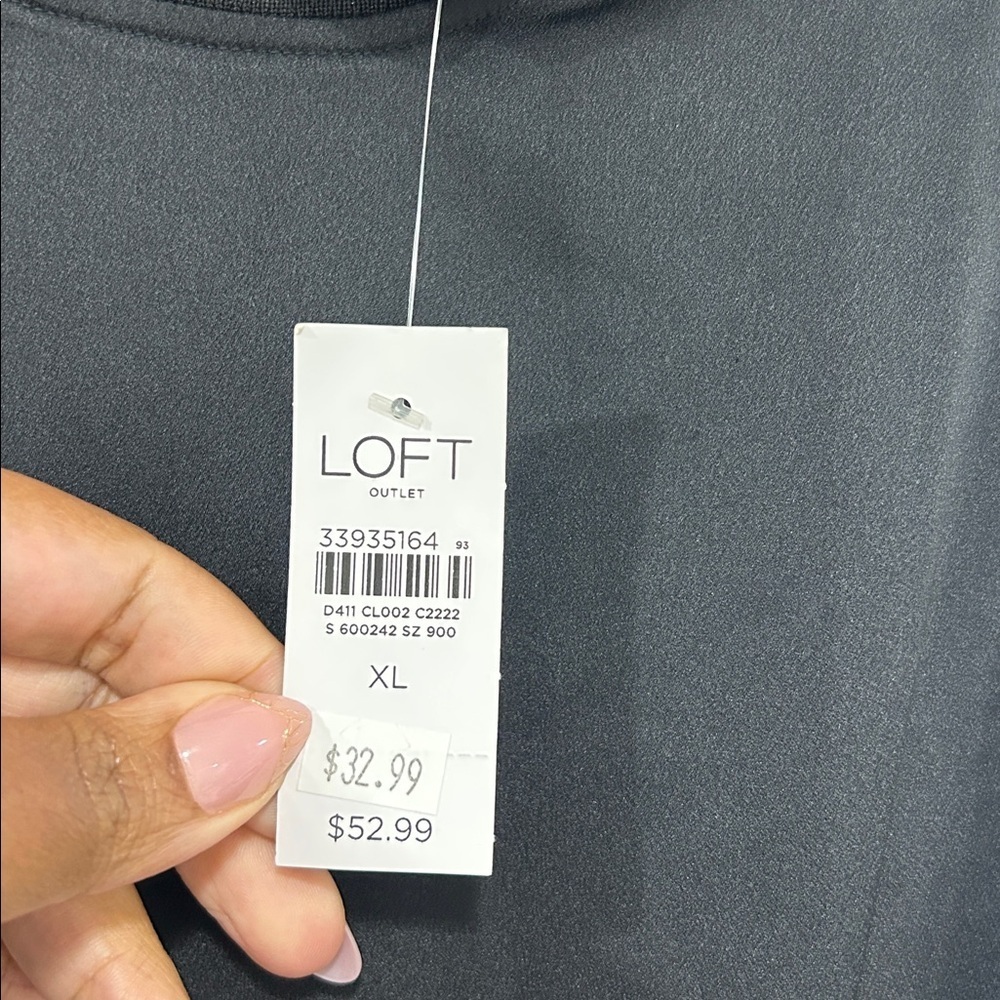 NWT LOFT Sleeveless Top - Picture 2 of 5